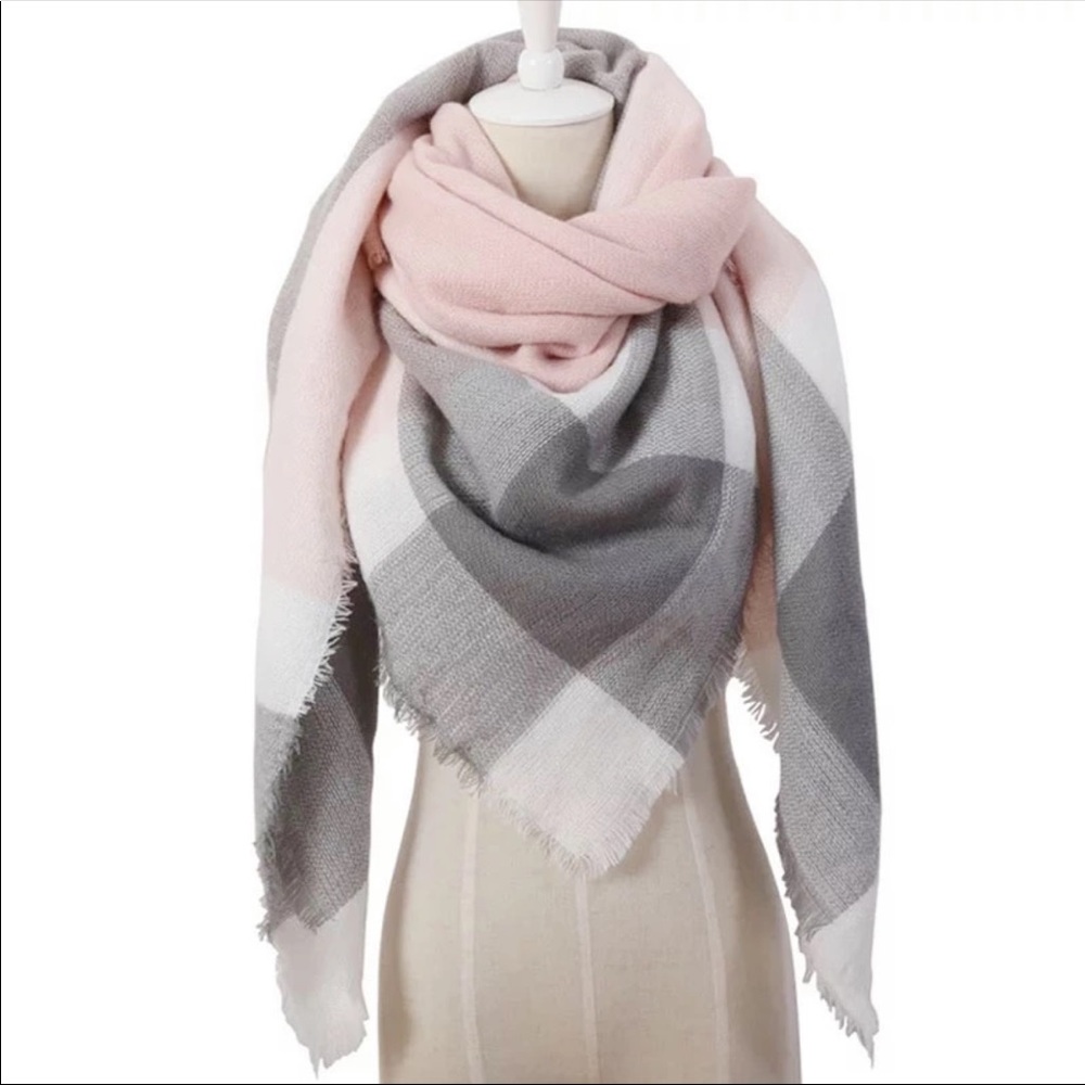 HP 🎉🎉🎉🎉🎉Pink and gray fall scarf
